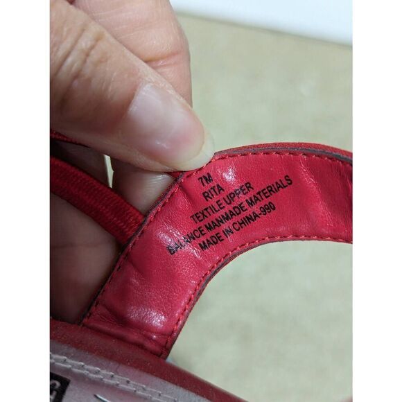 Impo Women's Red Silver Buckle Stretch Open Toe 1.5" Wedge Sandal Size 7M - Picture 2 of 7